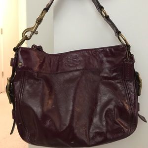 Berry Coach Hobo